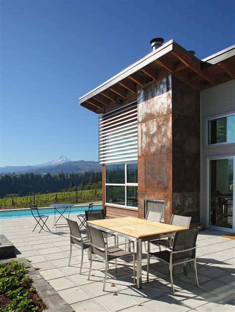 Give the corrugated metal siding a break from the elements outside and bring it indoors. Best Rusted Metal Siding Design Ideas & Remodel Pictures ...