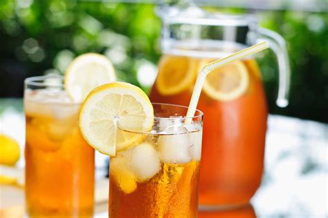 The Best Iced Tea For Hosting Guests This Summer
