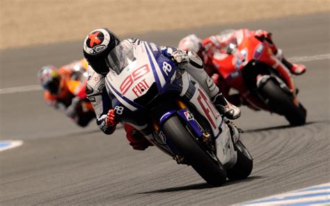 Motorcycle Yamaha Motogp Racer Sports Road Speed Rotate Three Moto Race