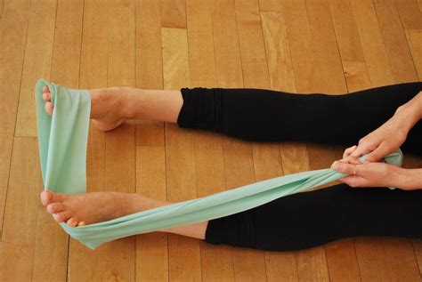 3 Basic Theraband Exercises To Increase Turnout And Strengthen Feet
