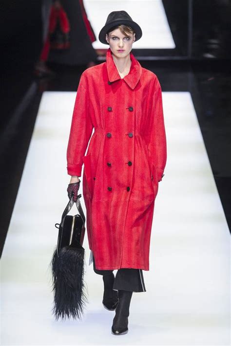 82 Looks From Giorgio Armani Fall 2017 Mfw Show Giorgio Armani Runway