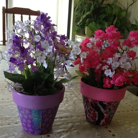 Easy Modge Podge Flower Pots Spring Diy Diy Crafts Crafts