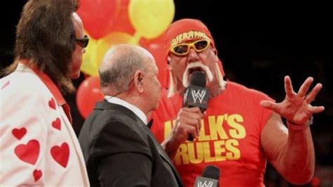 A Big Sign That Hulk Hogan Is Returning To Wwe Tv Soon Wrestling News