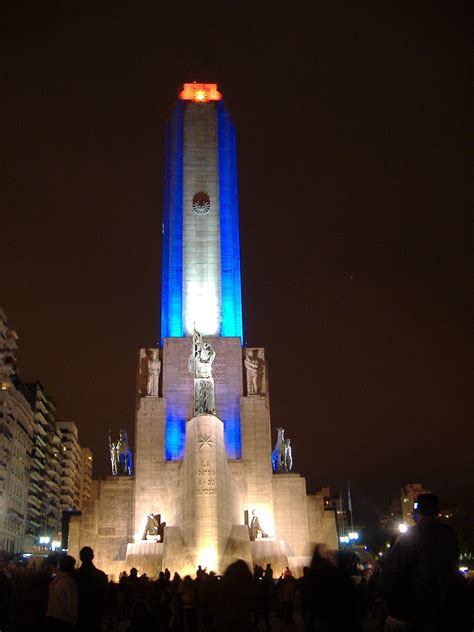 Monumento A La Bandera U Obelisco Cual Es Mas Bonito Argentina