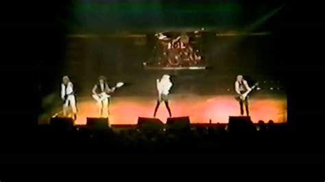 Def Leppard Billys Got A Gun Live 1983 Youtube