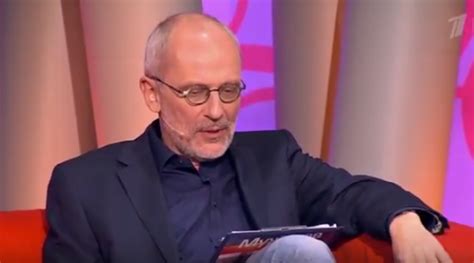 «мужское / женское» — проект, который попытается помочь мужчинам и женщинам разобраться в их отношениях. Севастопольские меценаты Евгений Кабанов и Александр Чудин ...