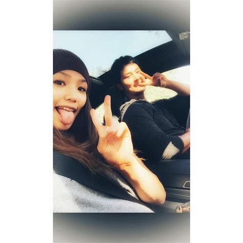 デジタルすべて 動画 写真集 電子書籍 ソフトウェア その他. 山本聖子さん、ダルビッシュ有と車内で仲良しピースショット ...