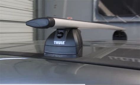 Thule Roof Rack Aero Blade And 460r Podium Auto Accessories On Carousell