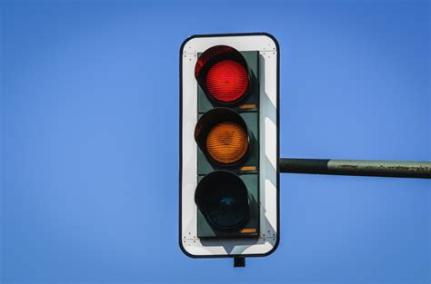 When Was The First Traffic Light Invented And Who Was J P Knight The