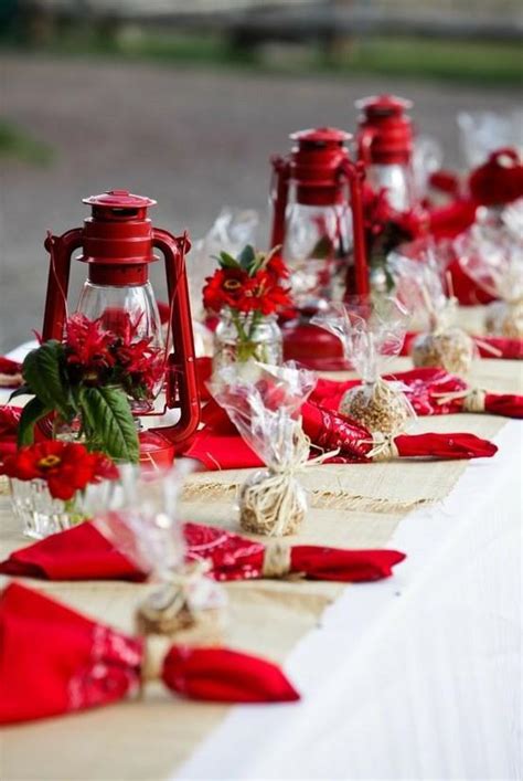 We believe in helping you find the product that is right for you. Breathtaking Christmas Tablescape Ideas