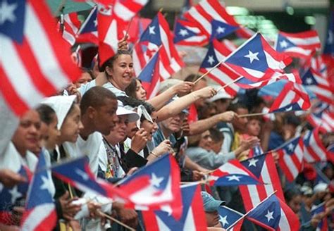 Empanadillas de carne are a savory beef turnover made in a delicious crispy flaky dough. 116th St Puerto Rican Street Festival and Parade: Mixed ...