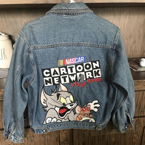 A weekly saturday (later sunday) morning repackaged compilation with new wraparounds featuring two tom and jerry cartoons sandwiching other mgm animated theatrical shorts. Free shipping!Authentic Cartoon Network wacky Racing ...