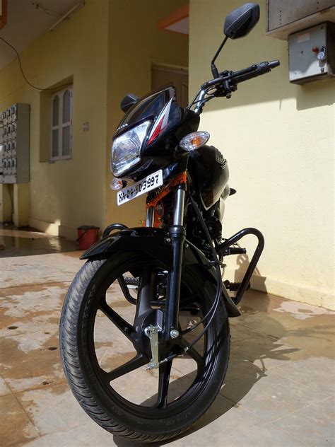 In 125cc segment, honda cb shine was the dominator in sales. Honda Shine 125 CC Black | Bikash Mishra | Flickr