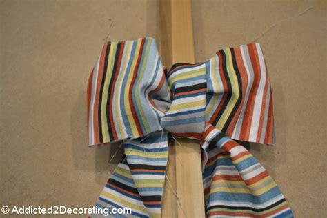 Not sure how to coordinate colors and patterns? How To Tie A Perfect Bow - Addicted 2 Decorating®