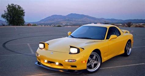 A Detailed Look Back At The Mazda Rx 7