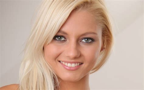 X Blonde Women Model Annely Gerritsen Wallpaper
