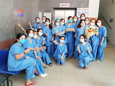 Vtc1 | trung tâm kiểm soát bệnh tật (cdc) đà nẵng cho biết tại đà nẵng đã xuất hiện ca tái dương tính đầu tiên sau khi khỏi bệnh và xuất viện. Đà Nẵng: Không còn trường hợp nào nghi mắc Covid-19 đang điều trị tại bệnh viện