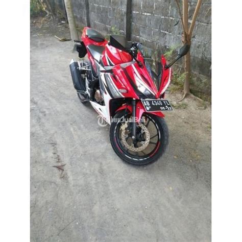 Selain itu terdapat knalpot motor undertail atau underseat yang biasa dimiliki motor sport. Motor Sport Murah Honda CBR 150 FI Bekas Tahun 2018 Mulus ...