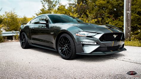Miles cx727 rwd targeted range. Ohio dealership selling 750-hp supercharged 2020 Ford ...
