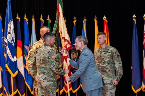 Fort Knox Welcomes New Garrison Commander Article The United States