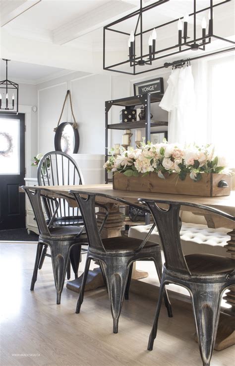 Take a look at how i've combined a rustic chandelier with modern farmhouse style in my dining room. 45 Modern Farmhouse Dining Room Decorating Ideas