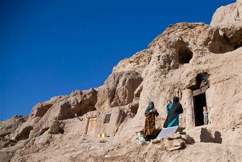 Afghan Cave Dwellers Brace Against A Shifting Landscape The Seattle Times