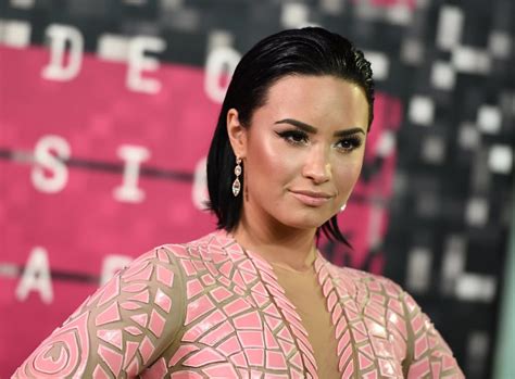 Demi Lovato Aims To Say A Lot About Body Image Issues With Nude Vanity Fair Shoot