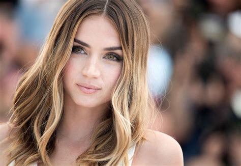 Ana celia de armas caso; Qui est Ana de Armas, la jeune actrice qui incarnera la ...