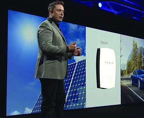 Elon Musk Announces New Solar Program Helping Homeowners Save Hundreds