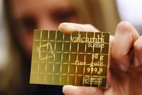 Find everything about gold credit card and start saving now. Gold Credit Card Bars Increasingly Popular as Paper Currency Becomes Unstable - The Conservative ...