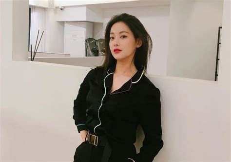 Now let's know more about oh, including her. Oh Yeon Seo Wiki, Net Worth, Dating, Boyfriend, Married ...