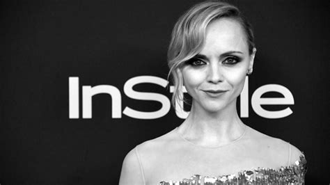 Christina Ricci Talks Z The Beginning Of Everything Special Interest