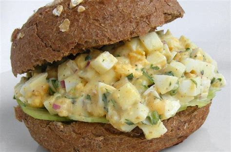 Foodista Meatless Monday Gourmet Egg Salad Sandwiches