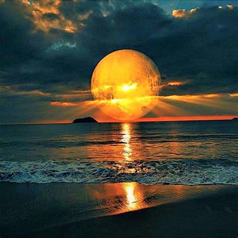 Pin By Julieta Rabelo On Lua Mar Sol Beautiful Sunset Beautiful Moon