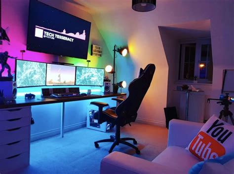 24 Best Setup Of Video Game Room Ideas A Gamers Guide Tech Room Room Setup Computer Room