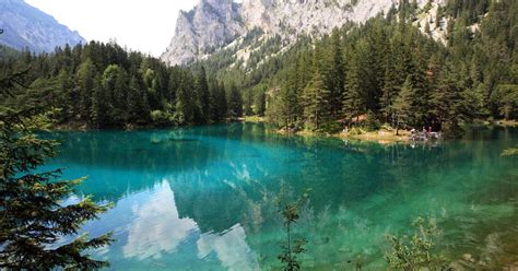 Sobald der winter vorbei ist und die temperaturen wieder steigen, füllt sich der see mit schmelzwasser. Tauchverbot im Grünen See | kurier.at