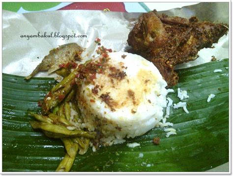 Belum pernah lagi makan nasi kukus dengan lauk pauk selain dari ayam goreng berempah. Life Is Sweet: JJCM - Nasi Kukus Juna vs Nasi Kukus Ayam Dara