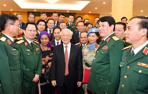 những chỉ dẫn của chủ tịch hồ chí minh về tăng cường sự lãnh đạo của Đảng đối với quân đội