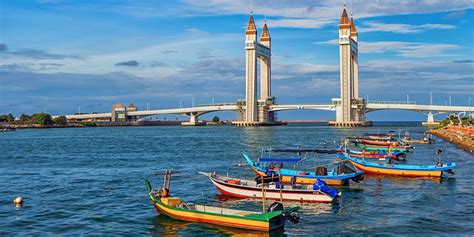 What To See And Do In Kuala Terengganu The Heritage Waterfront City