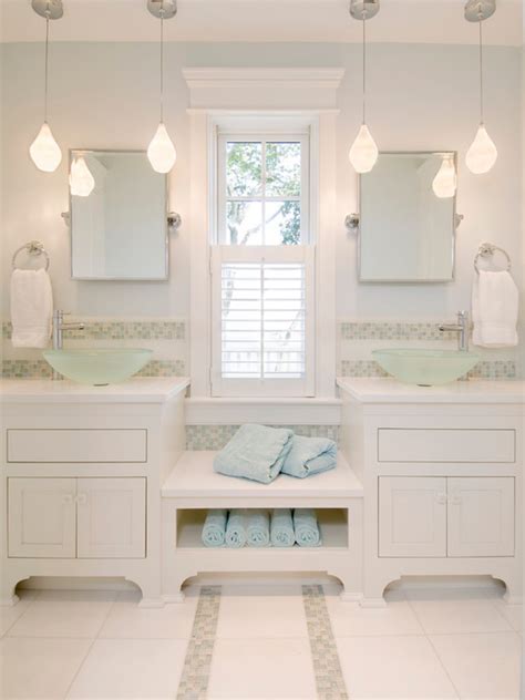 While there are three main categories of bathroom lighting (accent, task, and ambient lighting), vanity lights fall mainly into the task category because a vanity light's true functionality is its ability to provide directional. Bathroom Vanity Lighting Concept for Modern Houses - Traba ...