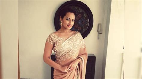 Dont Want My Southern Film Career To End With Lingaa Sonakshi Firstpost