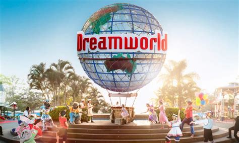 Dreamworld Gold Coast Theme Park Holiday Holiday