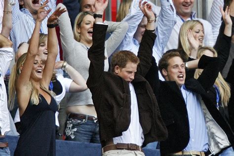 Wedding Bells And A Baby For Chelsy Davy Prince Harry S Ex Is Living