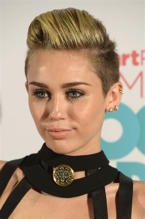 Miley Cyruss Hair We Rank The Good The Bad And The Spikey Stylecaster