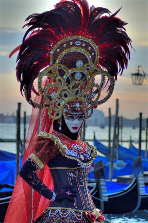 carnival-ii-by-claudia-gadea-500px-venice-carnival-costumes