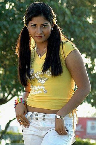 Gayatri Hot Desi Teen TAMIL ACTRESS 24 IMAGES Bollywood Lovers