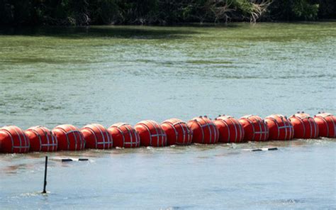 Texas Ordered To Remove Floating Barriers On Us Mexico Border River News Karnataka