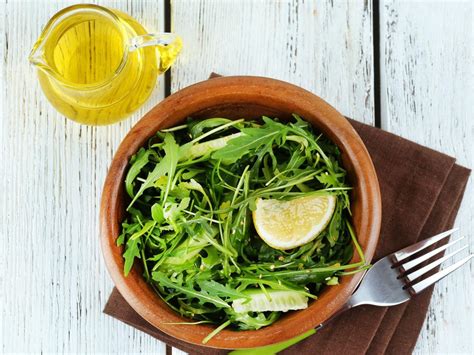 Mixed Greens With Olive Oil And Lemon Salad Dressing Recipe And Nutrition Eat This Much