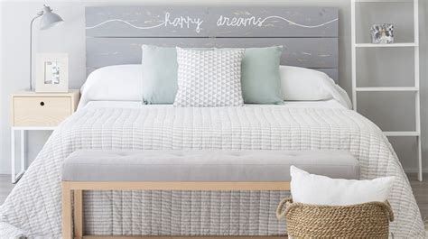 Maybe you would like to learn more about one of these? Cómo decorar el cabecero de la cama con ideas originales