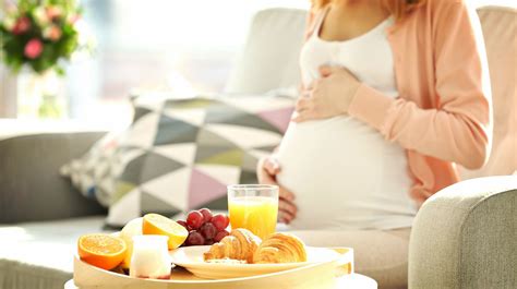 Balanced Diet For Pregnant Women Eat Healthy And Stay Healthy Divine
